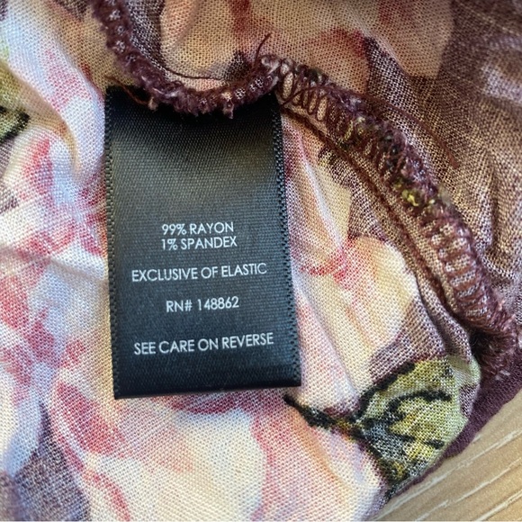 Torrid top Rayon Slub Button-Front Puff Sleeve top blouse size 3X floral - Picture 10 of 11